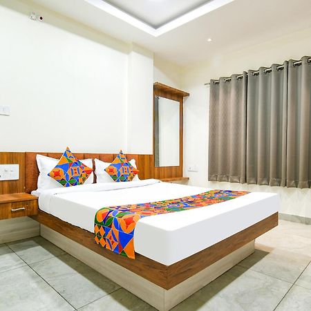 Fabhotel Shree Nakoda Paradise اوجاين المظهر الخارجي الصورة