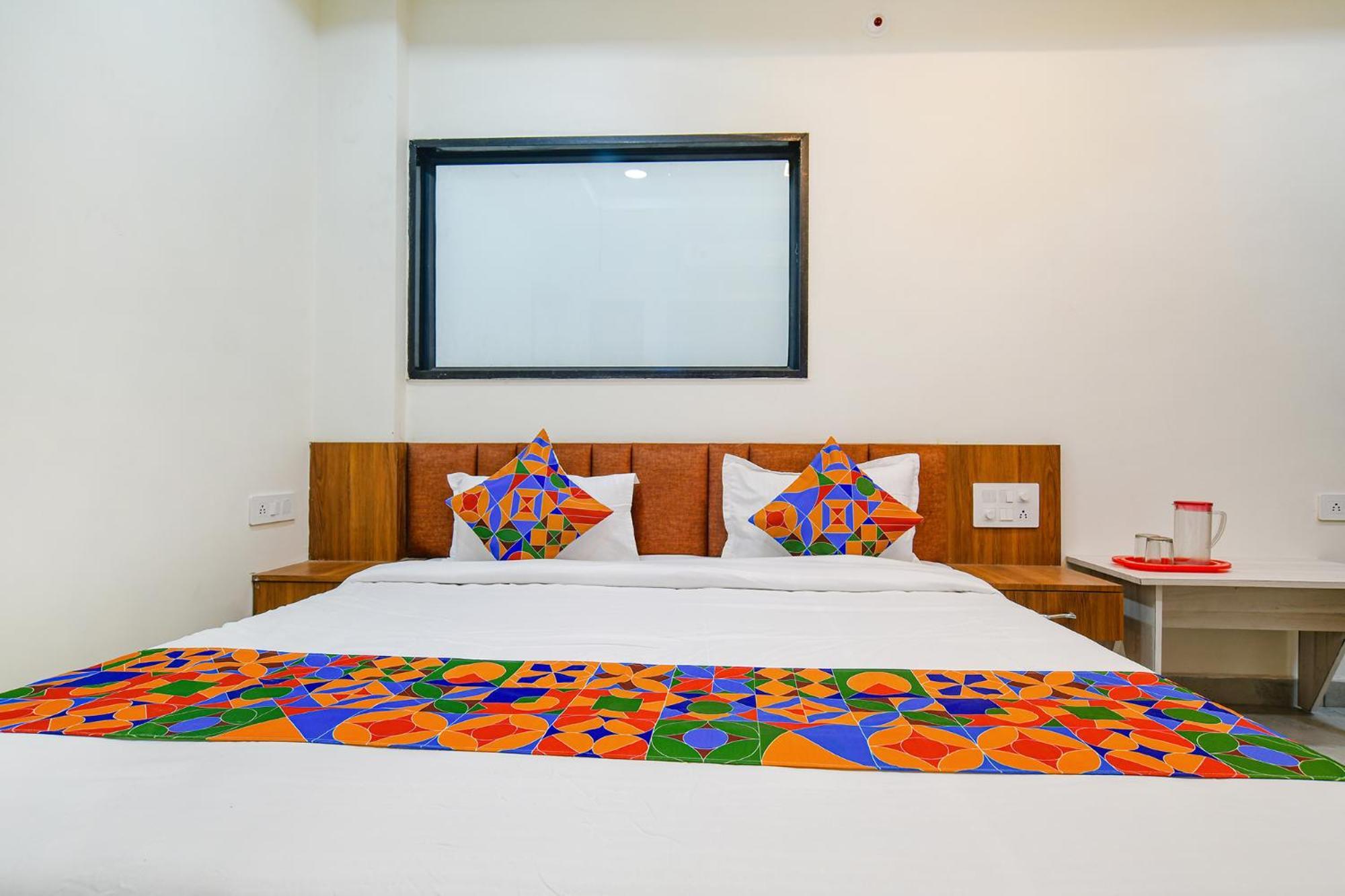 Fabhotel Shree Nakoda Paradise اوجاين المظهر الخارجي الصورة