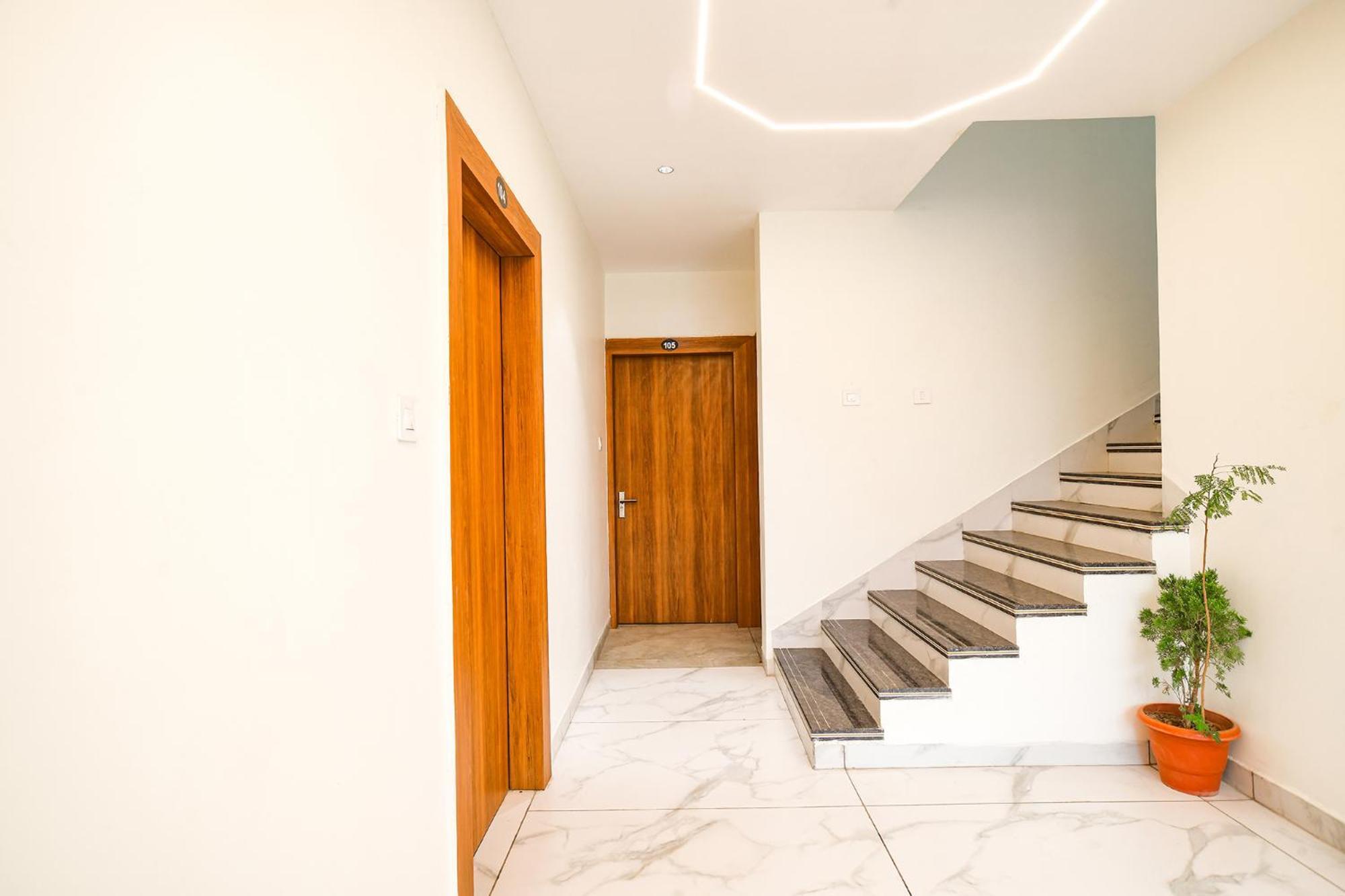 Fabhotel Shree Nakoda Paradise اوجاين المظهر الخارجي الصورة