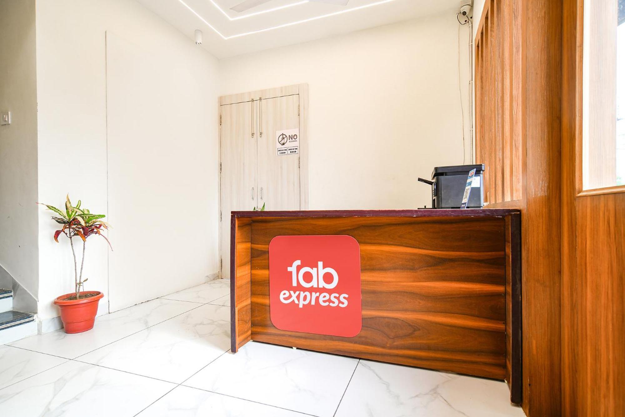 Fabhotel Shree Nakoda Paradise اوجاين المظهر الخارجي الصورة