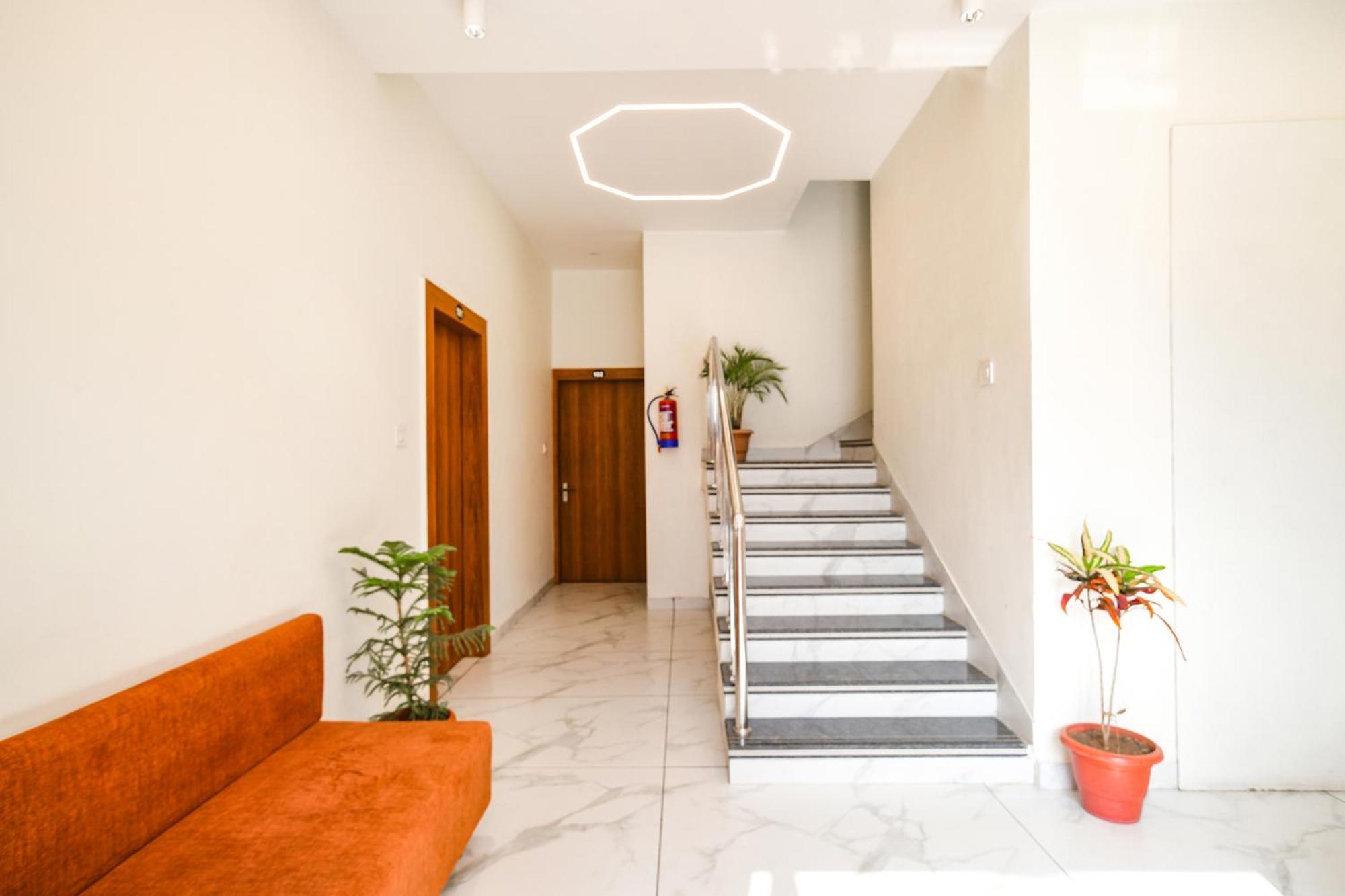 Fabhotel Shree Nakoda Paradise اوجاين المظهر الخارجي الصورة